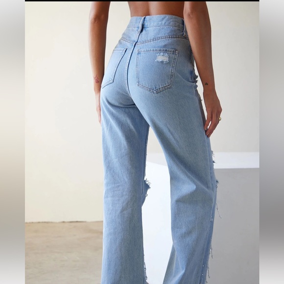 The cutest jeans!! Rhinestones and light wash denim. - Picture 2 of 3